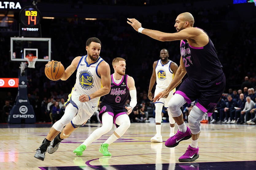 НБА: Голден Стейт не залишив шансів Міннесоті