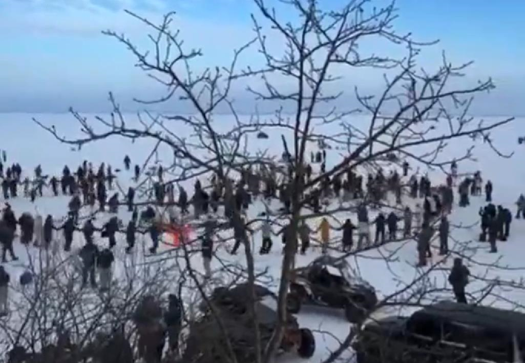 Рятувальники закликали українців не проводити “вечірки” на кризі