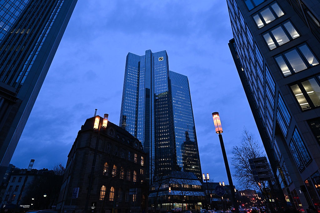 У Deutsche Bank провели обшуки через компанії, пов&rsquo;язані з Абрамовичем