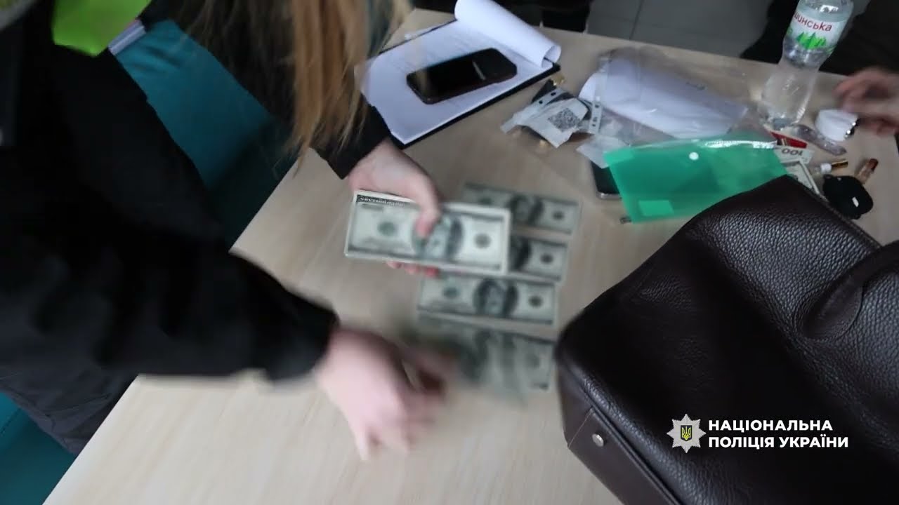 18 тисяч доларів за фальшиві діагнози: на Київщині Нацполіція затримала двох зловмисників