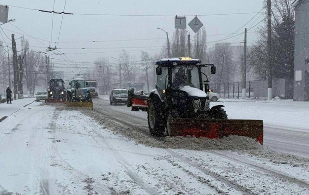 Через негоду в Україні розгортають штаб з ліквідації наслідків НС