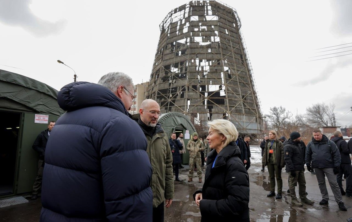 Глави іноземних урядів відвідали одну з пошкоджених Росією ТЕЦ Києва