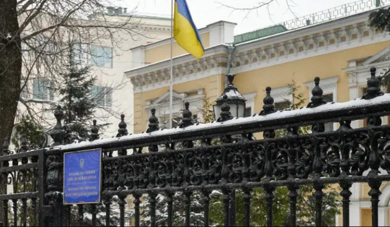 Посольство України у Москві оштрафували за енергоборги