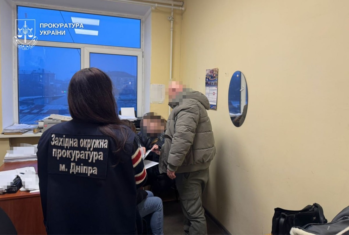 Прооперували здорову руку дитині: у Дніпрі двоє лікарів отримали підозру