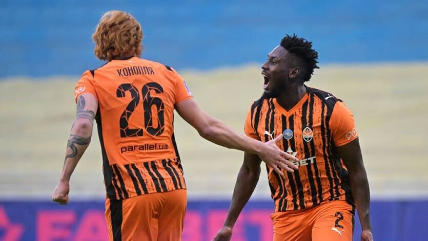 Шахтар із результативною грою одного футболіста переступив Карпати