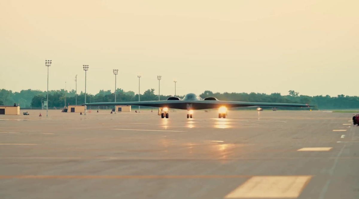 В Ірані нова хвиля вибухів: США задіяли B-2 Spirit